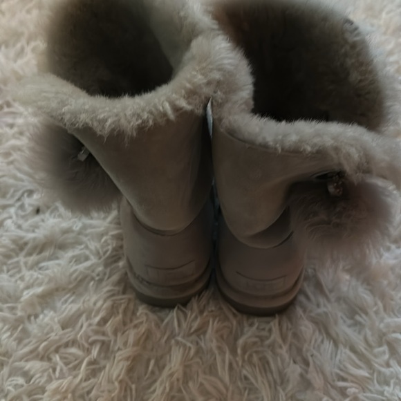 Gray Uggs - Picture 4 of 6